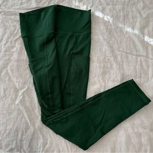 Fleo Reverie 25” legging with pockets, forest green, M